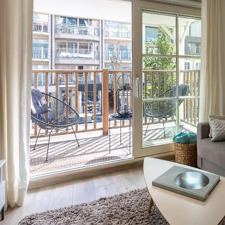 Maison Fleur Apartment *